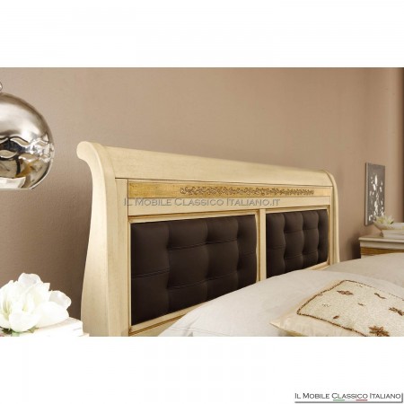 Carved bed 0730