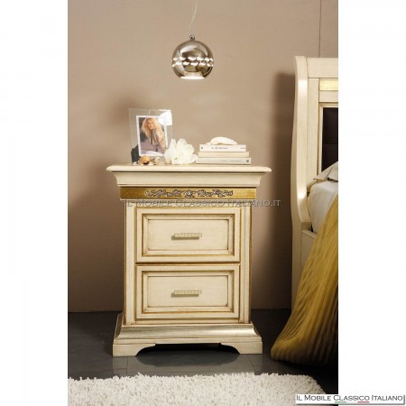 Carved bedside table 0722
