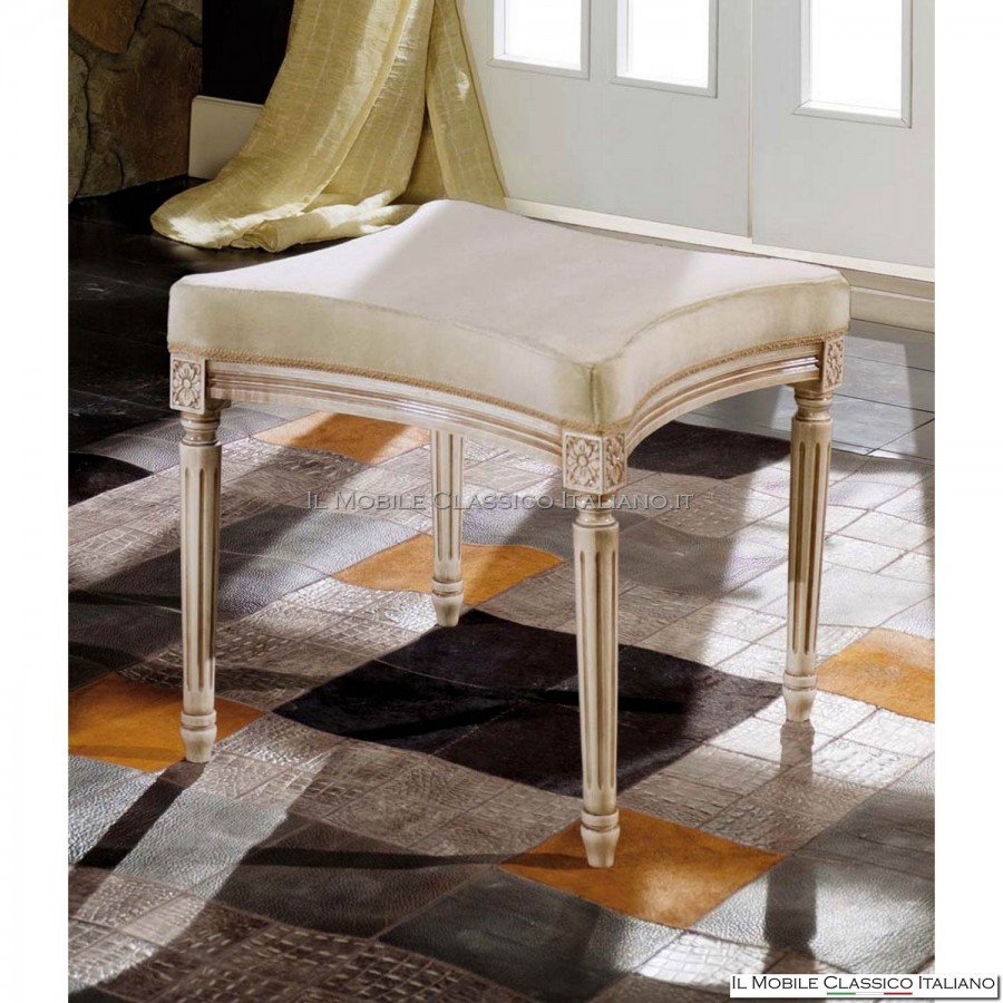 Pouff stool upholstered in solid wood art. 286 / A