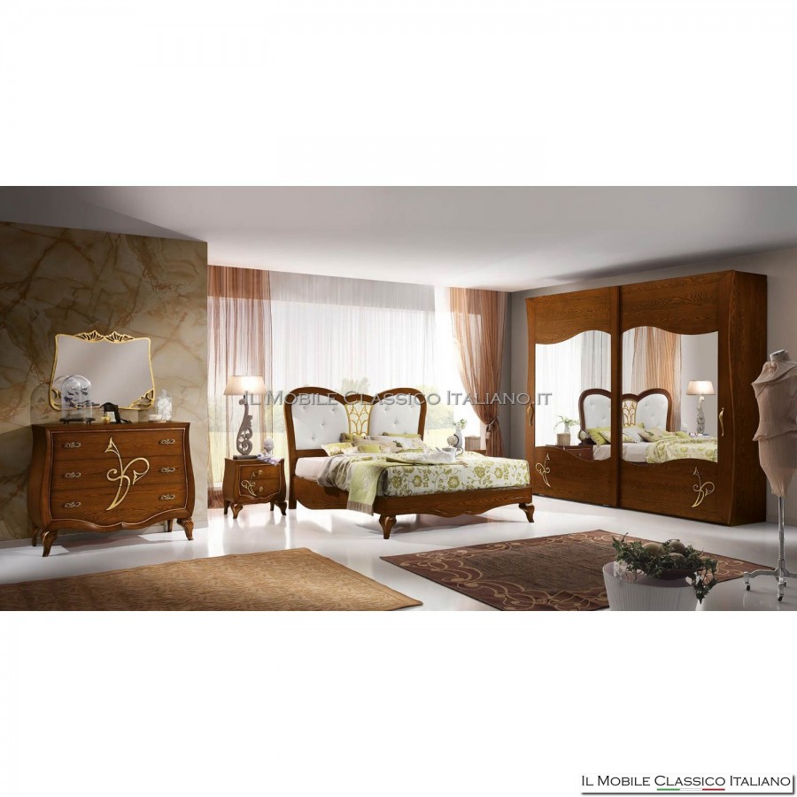 Geformtes Bett mit Gitter und Polsterkunst. 4574/180 Geformtes Bett mit Gitter und Polsterkunst. 4574/180