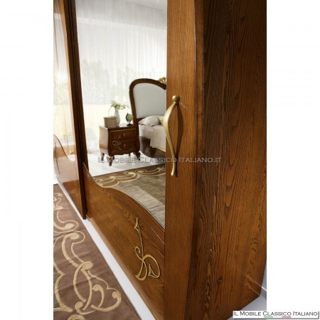 Kleiderschrank mit 2 Holzschiebetüren mit Dekorationskunst. 4591/251