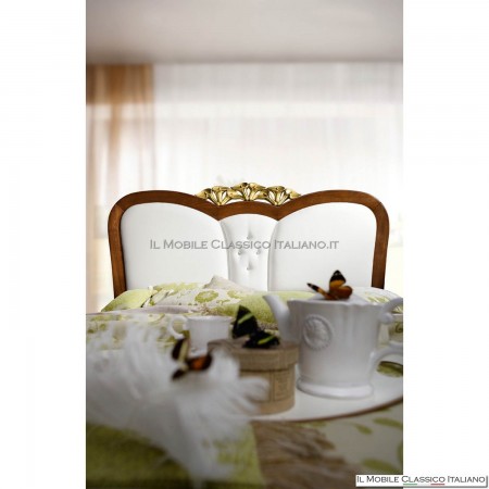 Letto sagomato con intaglio ed imbottitura art. 4582/180