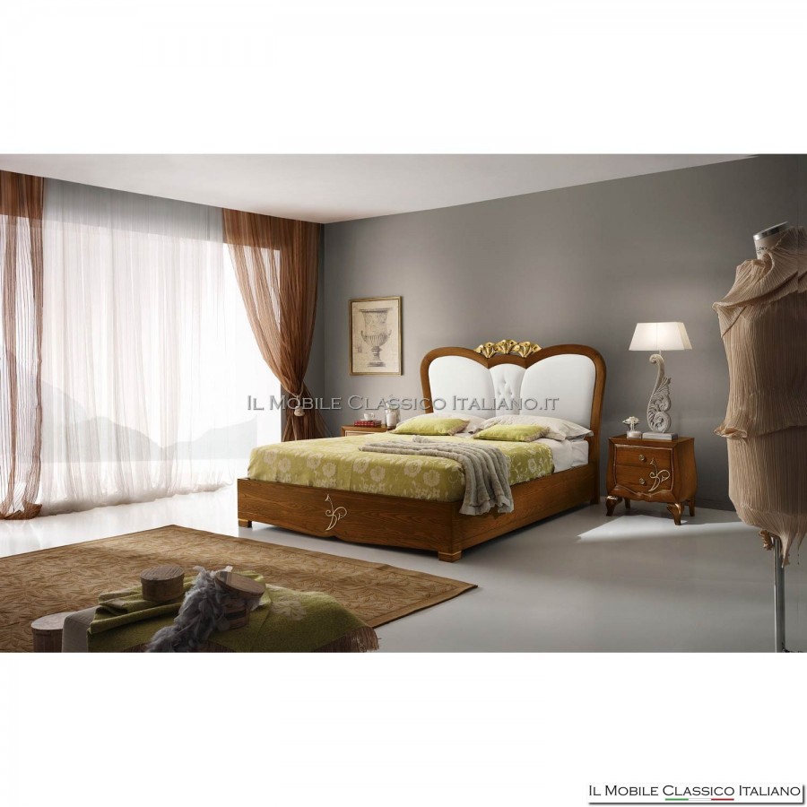 Letto sagomato con intaglio ed imbottitura art. 4582/180 Letto sagomato con intaglio ed imbottitura art. 4582/180
