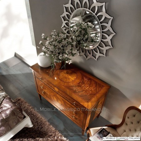 Cómoda en estilo Maggiolini - Il Mobile classico Italiano