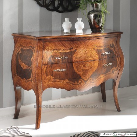 Cómoda con incrustaciones