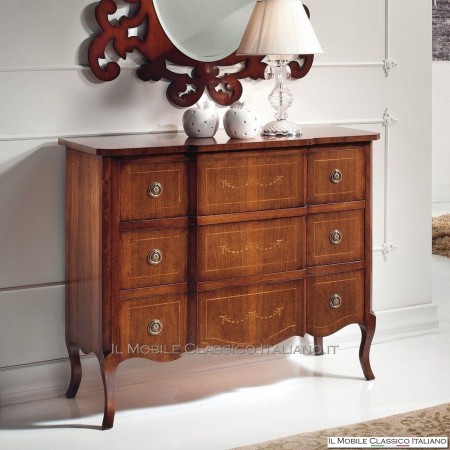 Chest of drawers in walnut