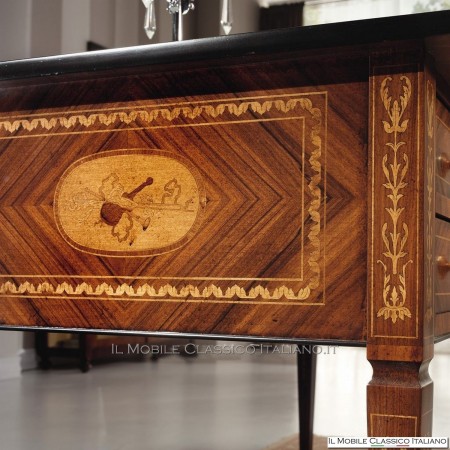 Scrivania Maggiolini in Bois de Violette con intarsio cod. 468