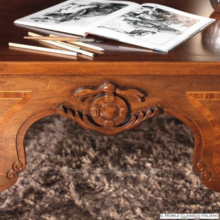 Desk cod. 558