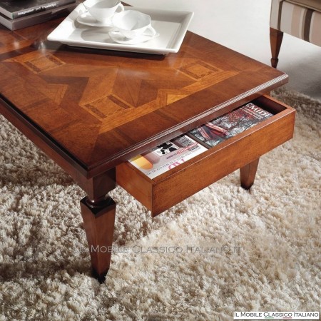 Mesa de centro clásica rectangular con incrustaciones
