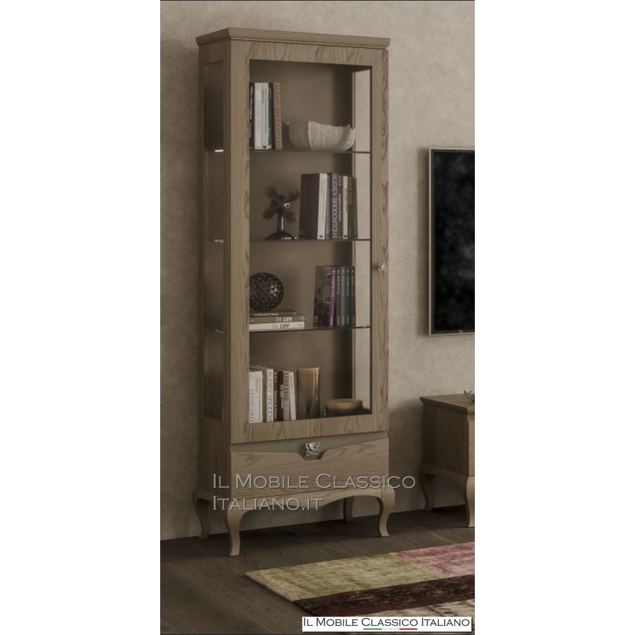 Vitrina en fresno cepillado