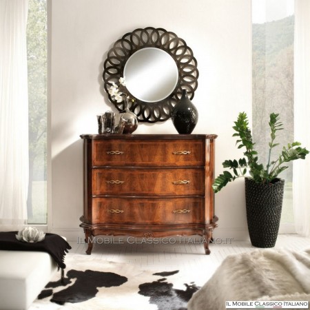 Commode en plume de noyer