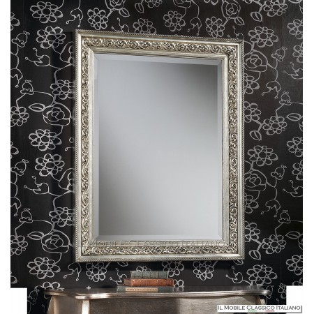 Espejo de madera clásico