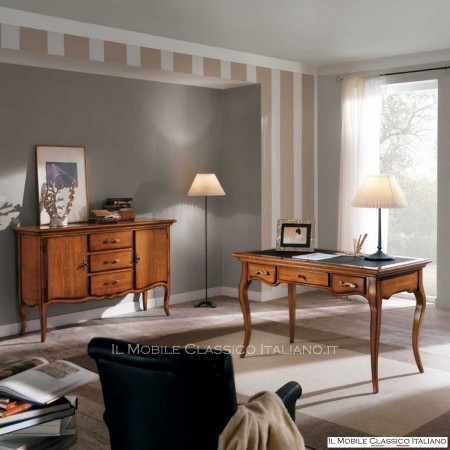 bureau en bois classique pour la maison