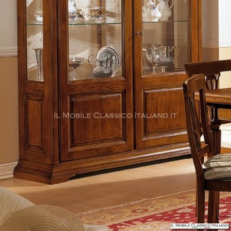 showcase 2 doors in classic wood