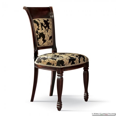 Chaise classique rembourrée