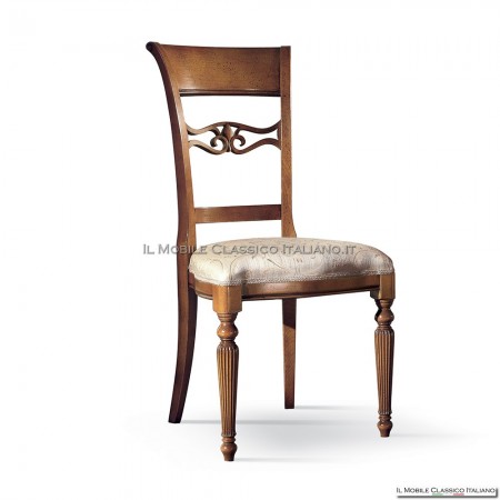 Openwork chair in wood
