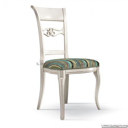 Silla lacada en blanco