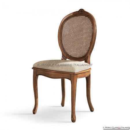 Chaise élégante classique