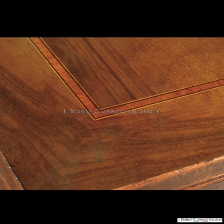 Tavolo da pranzo quadrato