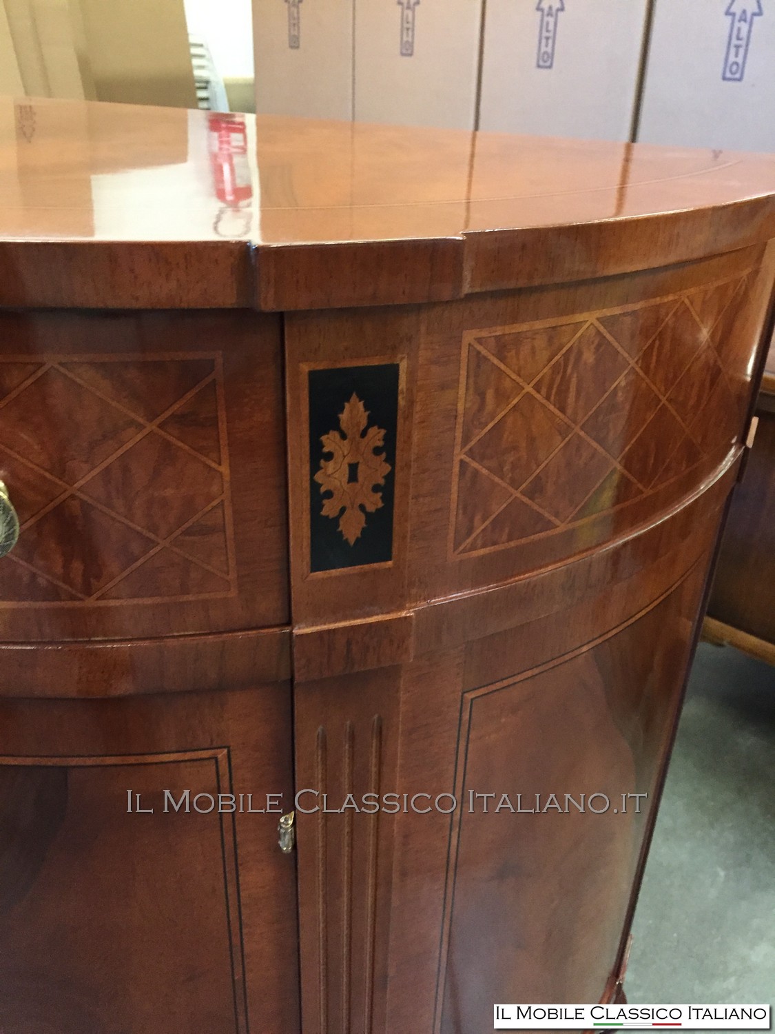 Credenza classica personalizzata