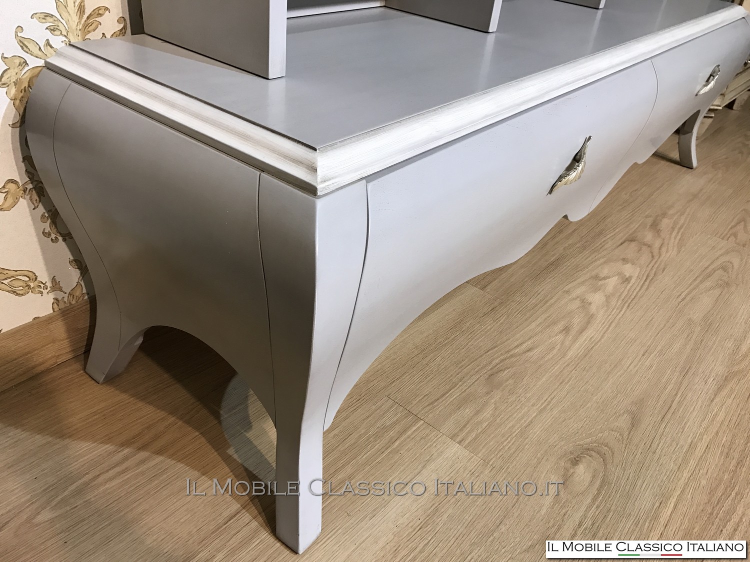 sala da pranzo classica, porta tv