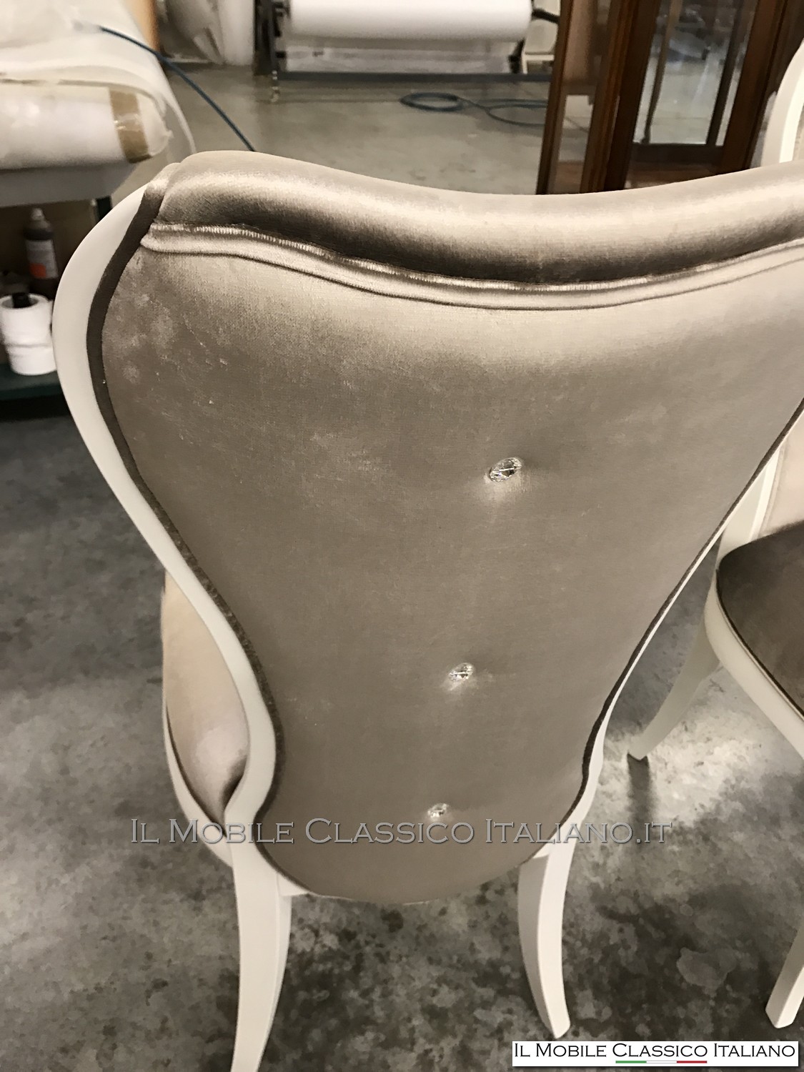 sala da pranzo classica, sedie