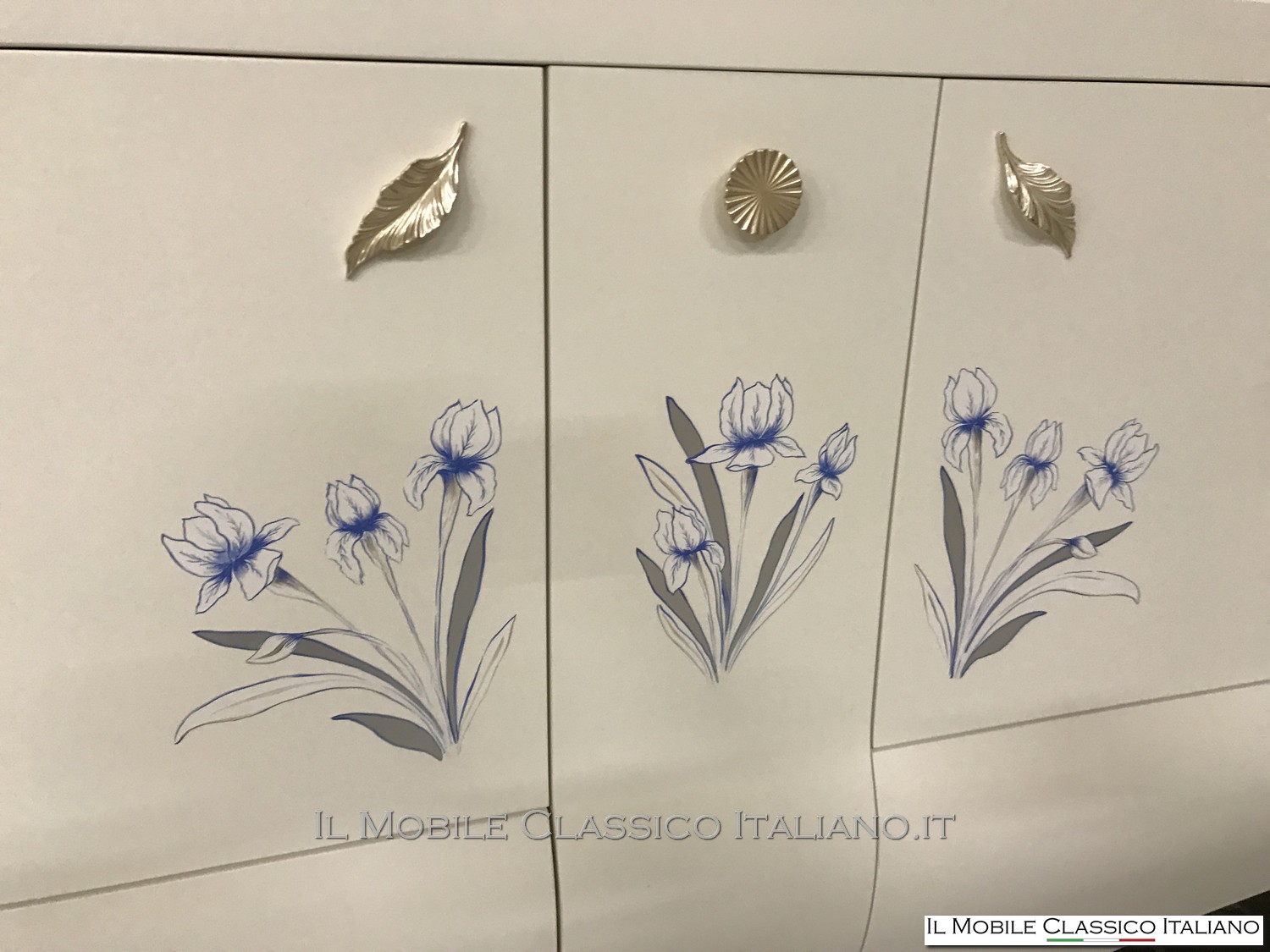 sala da pranzo classica, credenza